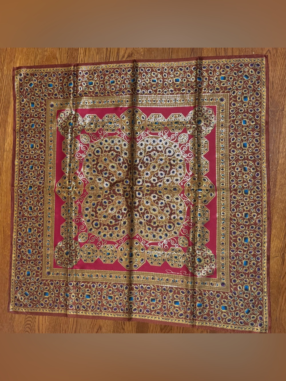 Vintage Oscar de la Renta Metallic Gold & Maroon Scarf